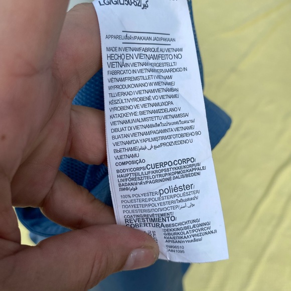 Under Armour Men’s Large UA Stormproof Cloudstrike 2.0 Lightweight Jacket - Picture 6 of 7